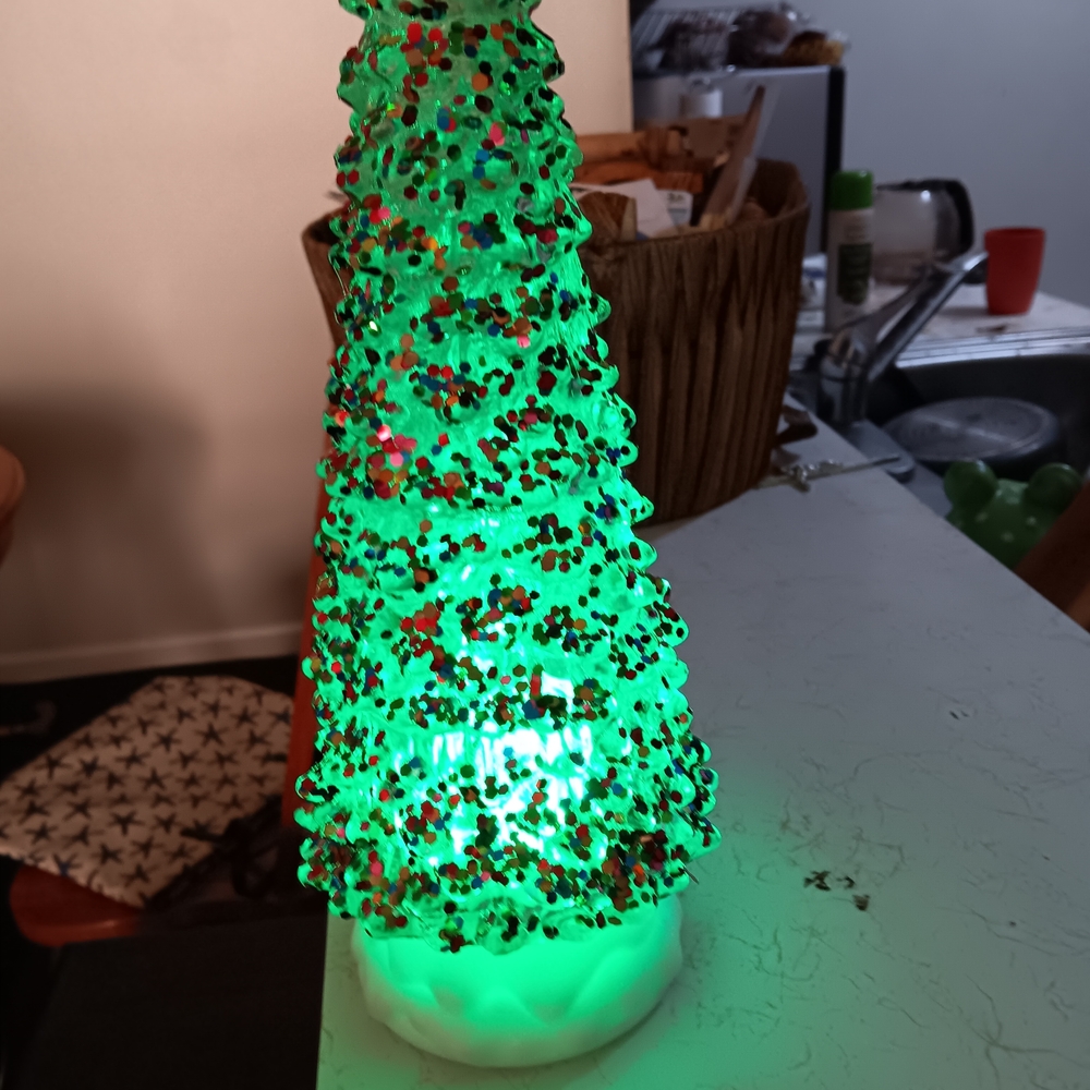 Hallmark Green and Red Holiday Tree Light